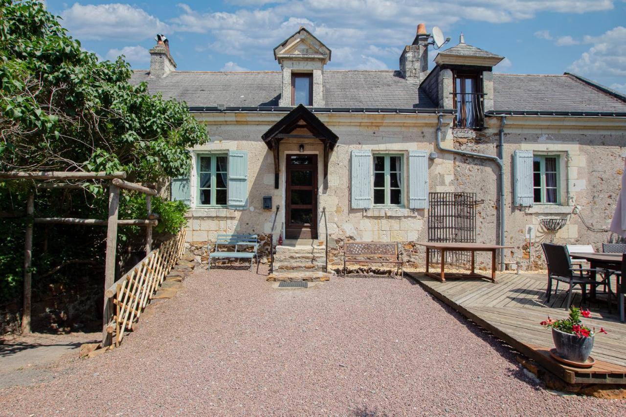 Roche-Loire Villa Le Thoureil Exterior foto